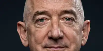 Jeff Bezos articula fundo bilionário para automatizar a indústria com inteligência artificial