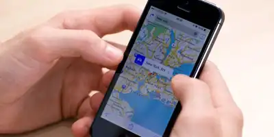 Veja como rastrear um celular perdido ou roubado usando Google Maps | CNN Brasil