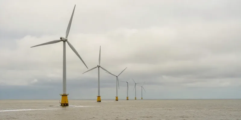 O Poder das Nuvens: Como a Meteorologia pode Maximizar a Produção de Energia Eólica no Mar